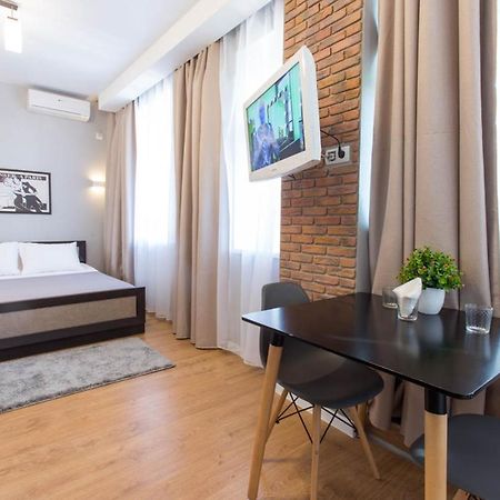 Modern studio beside metro Pushkinska, Universytet - Chernyshevska str. 95-7 Charkiv Exteriör bild