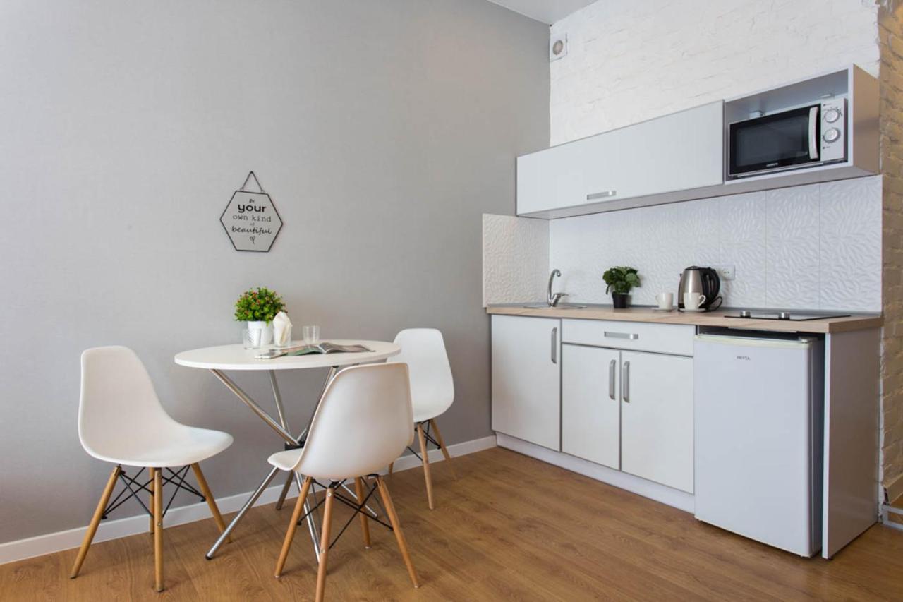 Modern studio beside metro Pushkinska, Universytet - Chernyshevska str. 95-7 Charkiv Exteriör bild