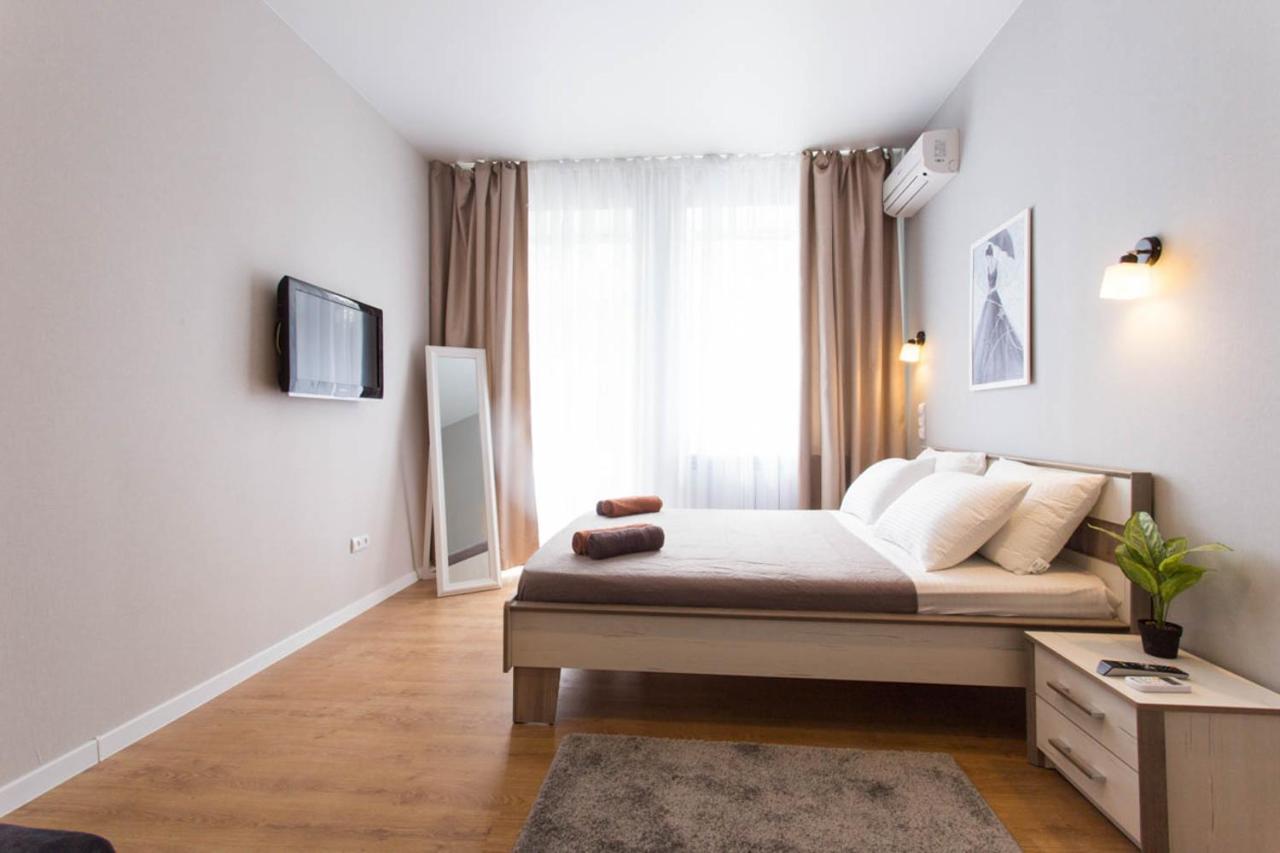 Modern studio beside metro Pushkinska, Universytet - Chernyshevska str. 95-7 Charkiv Exteriör bild