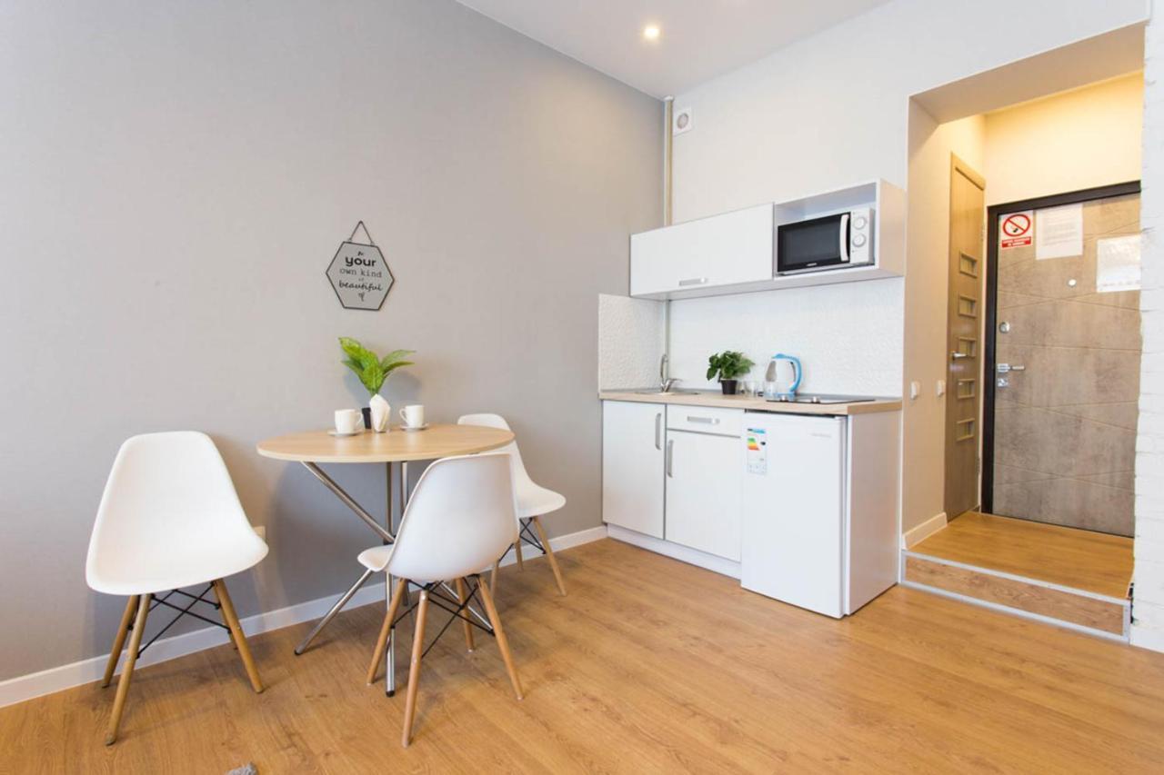 Modern studio beside metro Pushkinska, Universytet - Chernyshevska str. 95-7 Charkiv Exteriör bild
