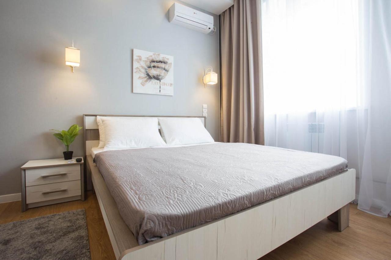 Modern studio beside metro Pushkinska, Universytet - Chernyshevska str. 95-7 Charkiv Exteriör bild