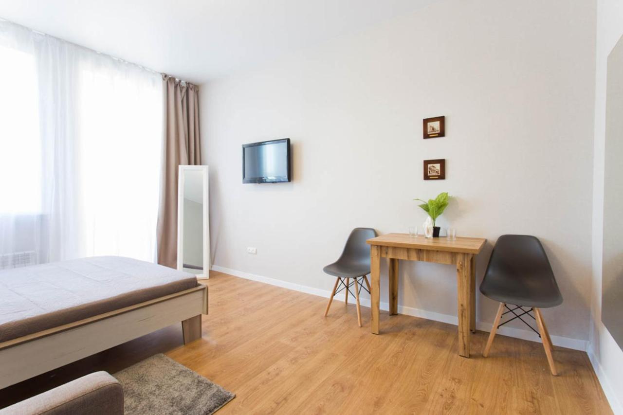 Modern studio beside metro Pushkinska, Universytet - Chernyshevska str. 95-7 Charkiv Exteriör bild