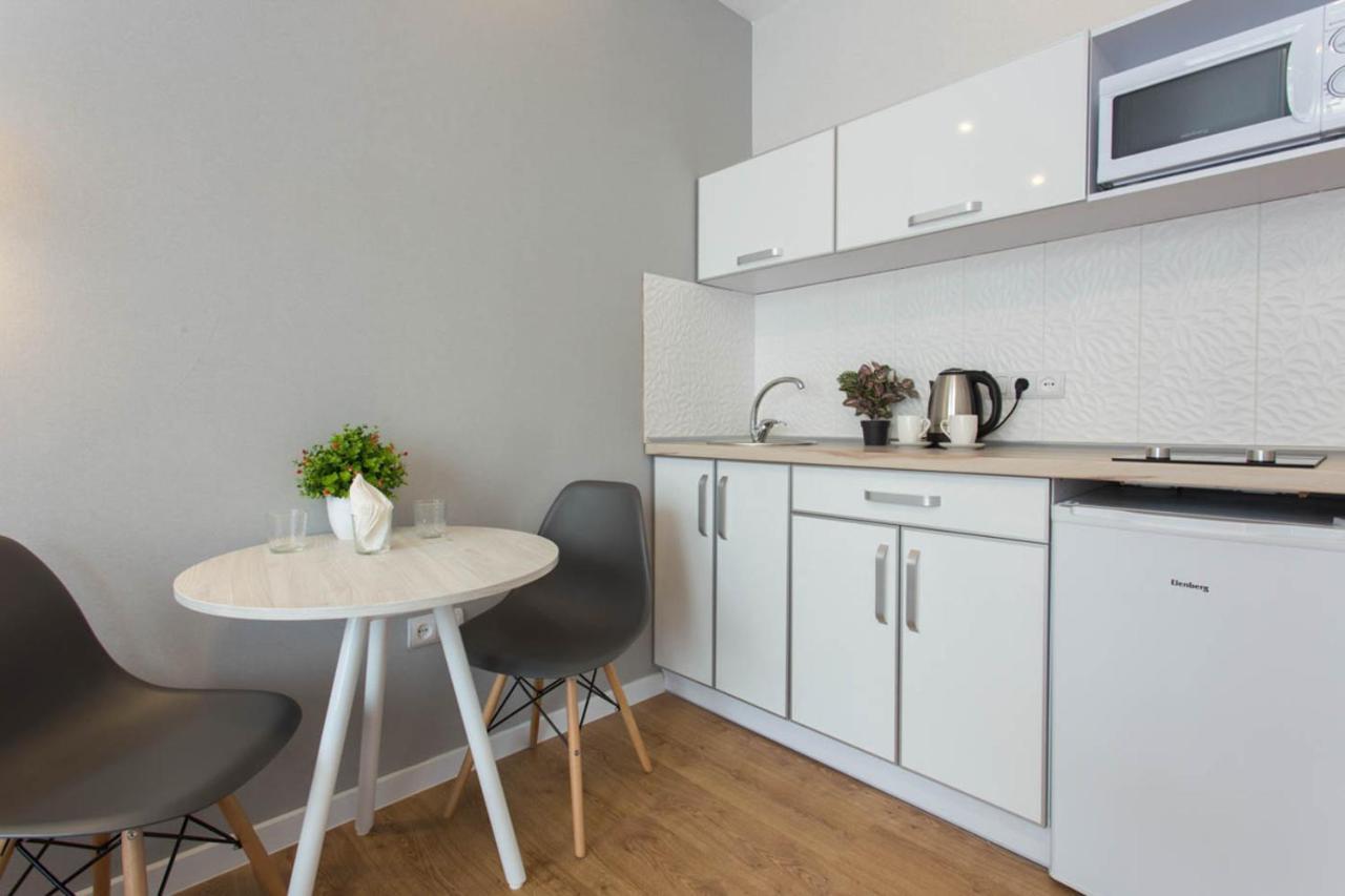 Modern studio beside metro Pushkinska, Universytet - Chernyshevska str. 95-7 Charkiv Exteriör bild