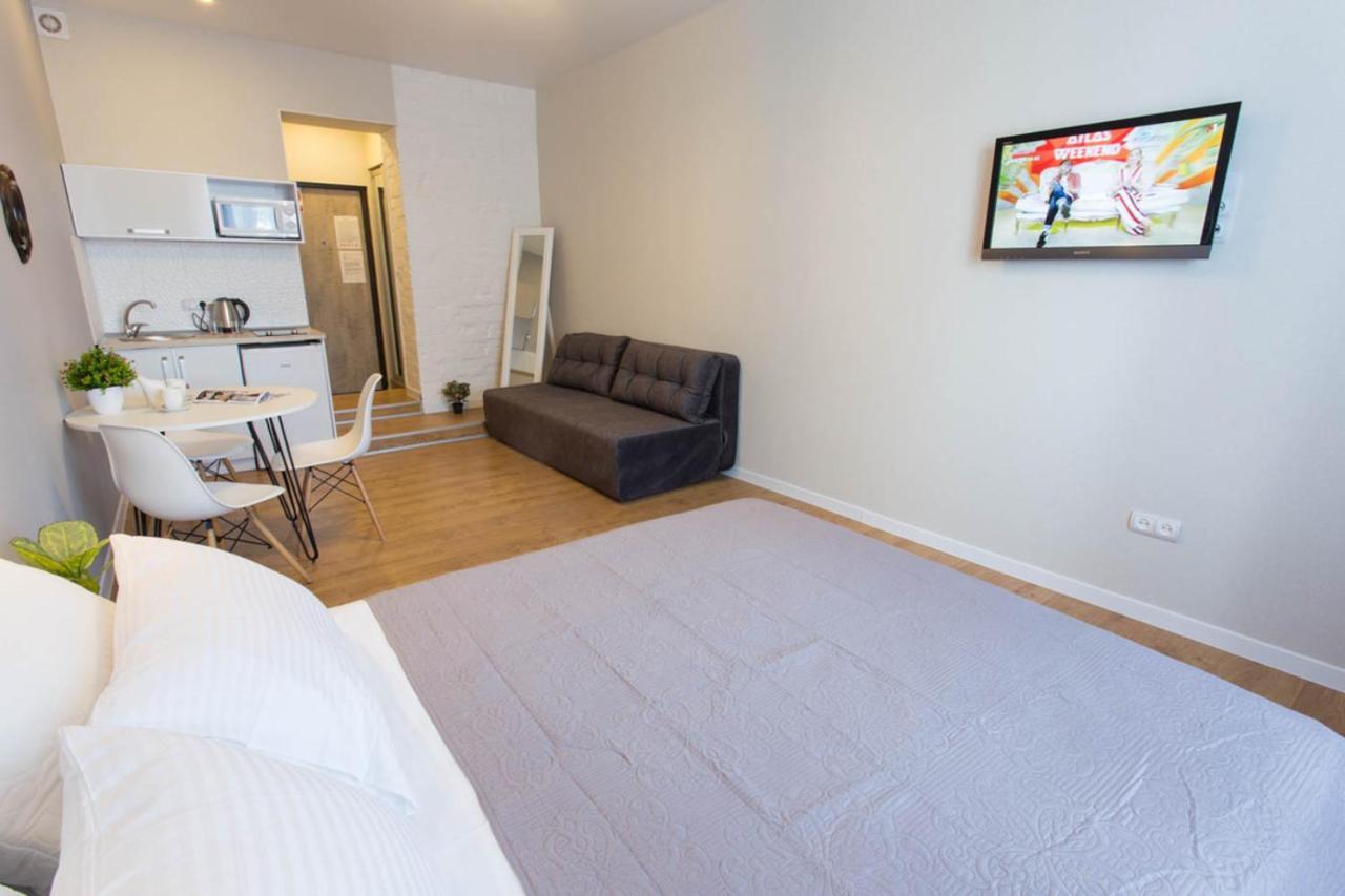 Modern studio beside metro Pushkinska, Universytet - Chernyshevska str. 95-7 Charkiv Exteriör bild