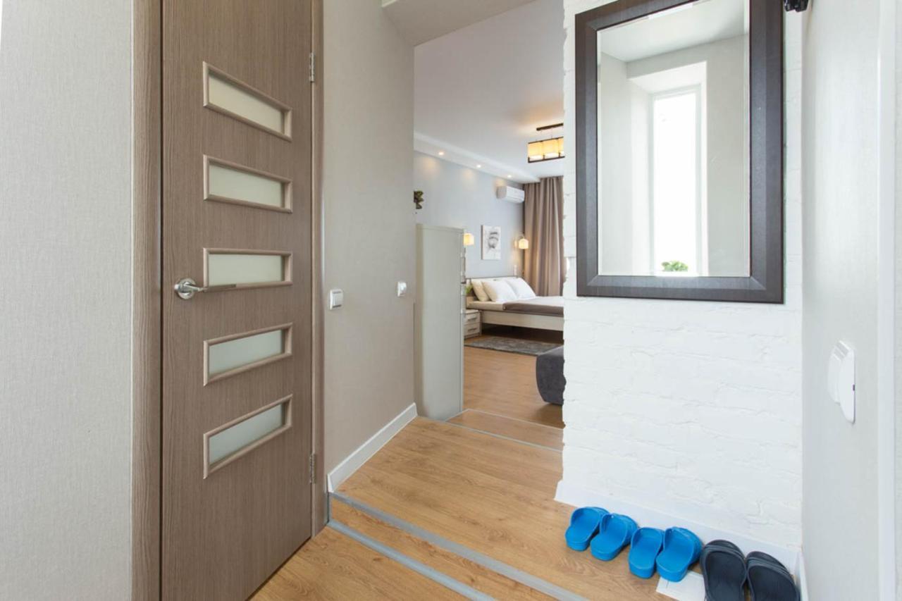 Modern studio beside metro Pushkinska, Universytet - Chernyshevska str. 95-7 Charkiv Exteriör bild
